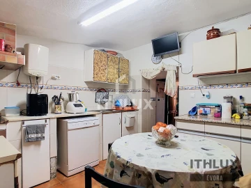 Apartamento T3 para Venda em Caia, São Pedro e Alcáçova