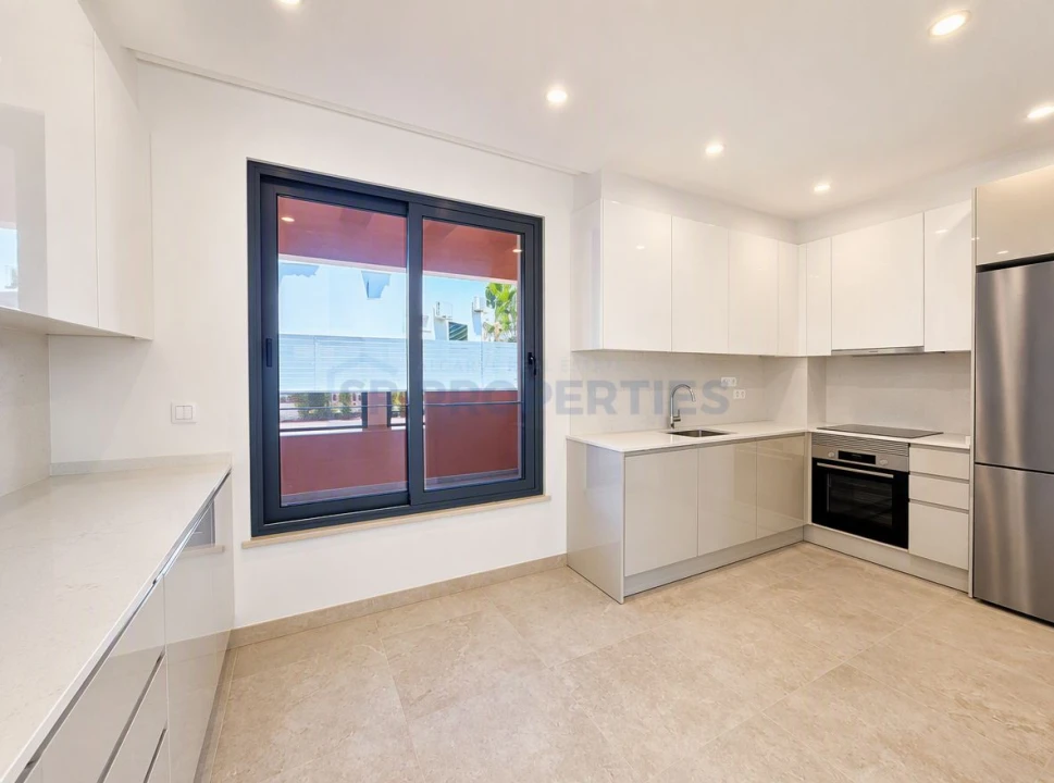 Apartamento T2 para Venda em Quarteira Foto 7