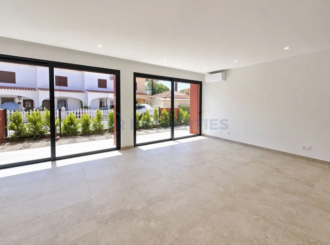 Apartamento T2 para Venda em Quarteira Foto 4