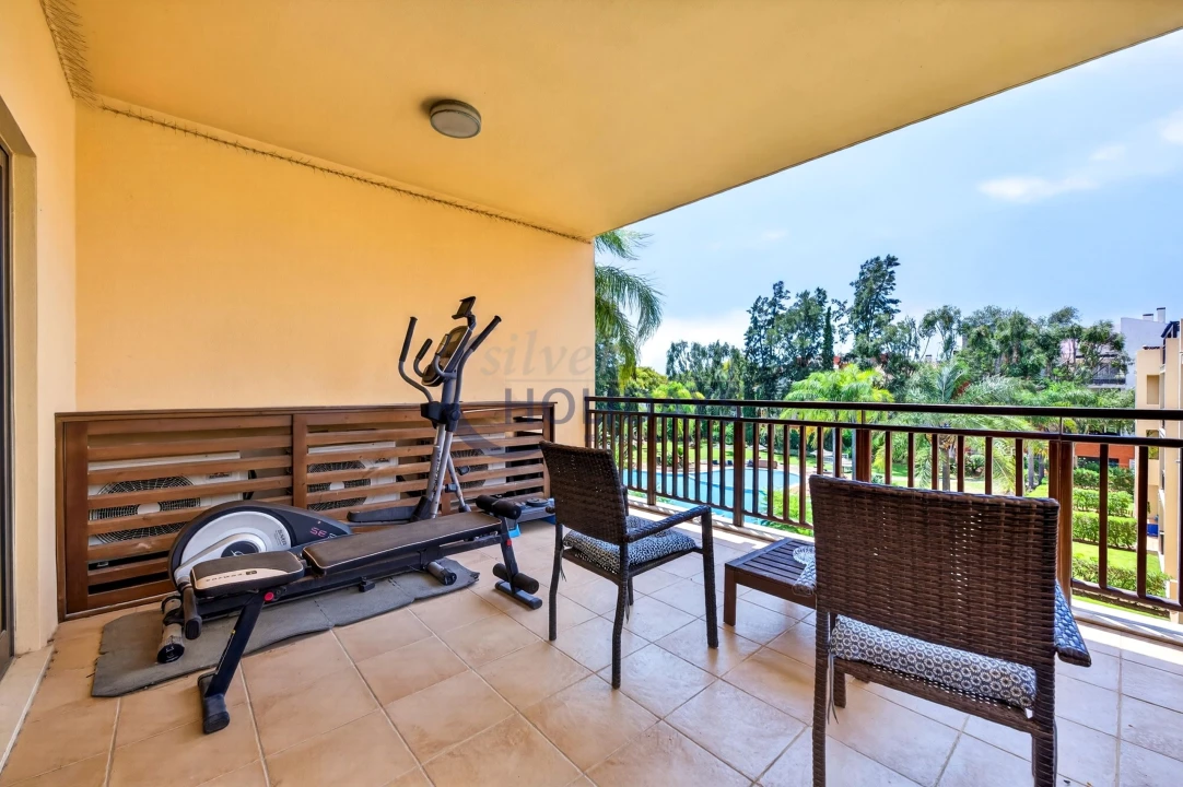 Apartamento T3 para Venda em Quarteira Foto 18