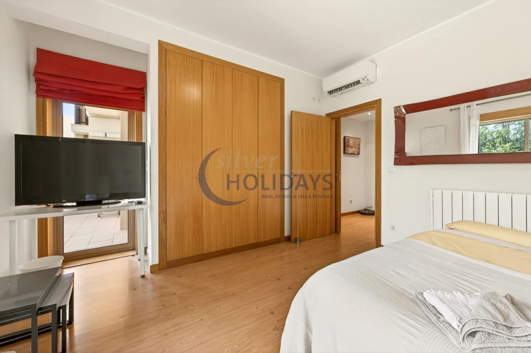 Apartamento T3 para Venda em Quarteira Foto 23