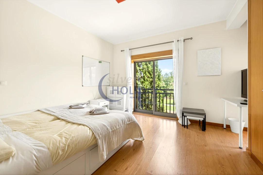 Apartamento T3 para Venda em Quarteira Foto 22