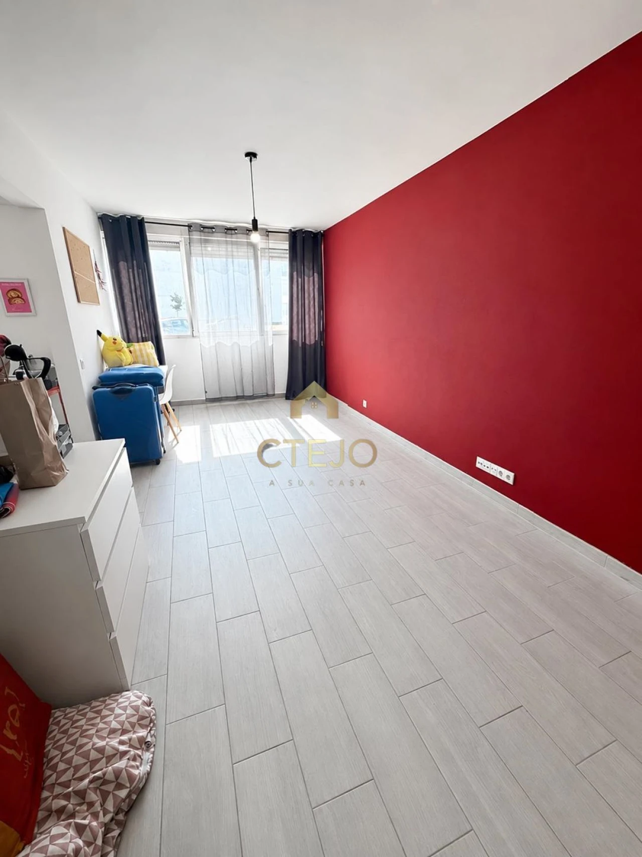 Apartamento T2 para Venda em Amora Foto 3