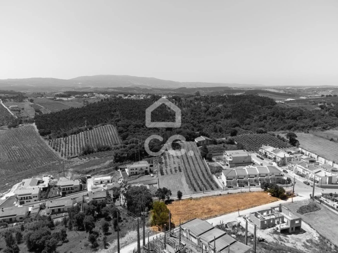 Terreno para Venda em Painho e Figueiros Foto 9