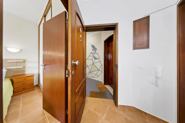 Apartamento T1 para Venda em Portimão Foto 17