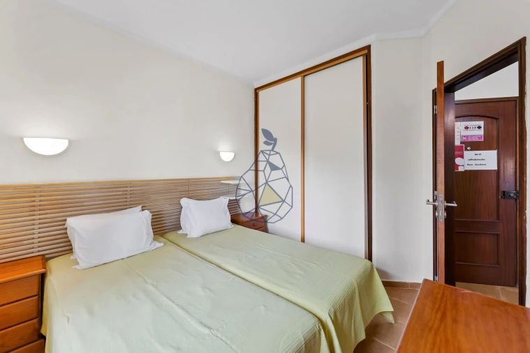 Apartamento T1 para Venda em Portimão Foto 6