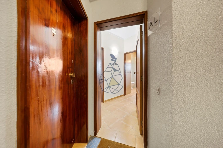 Apartamento T1 para Venda em Portimão Foto 18