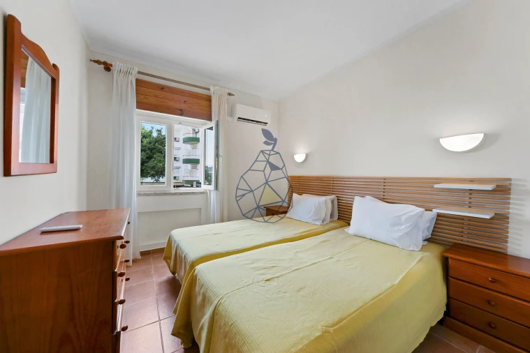 Apartamento T1 para Venda em Portimão Foto 2