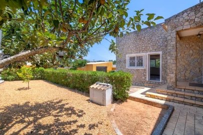 Moradia T4 para Venda em Loule (São Clemente)