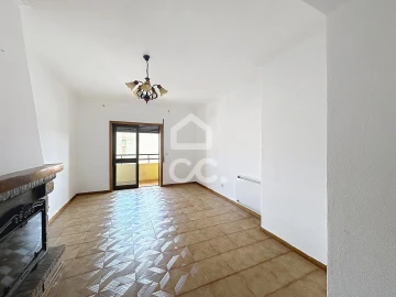 Apartamento T2 para Venda em Santa Maria Maior