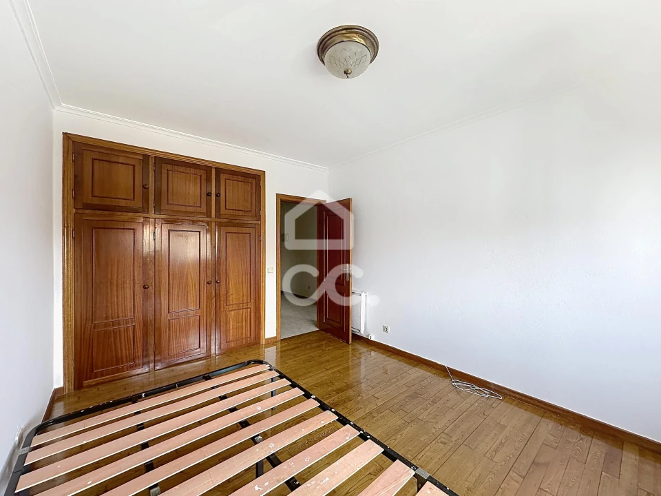 Apartamento T2 para Venda em Santa Maria Maior Foto 5