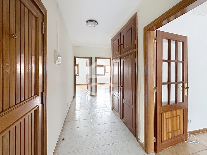 Apartamento T2 para Venda em Santa Maria Maior Foto 3