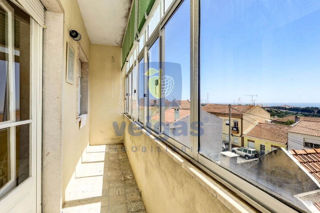 Apartamento T2 para Venda em Camarate, Unhos e Apelação Foto 17