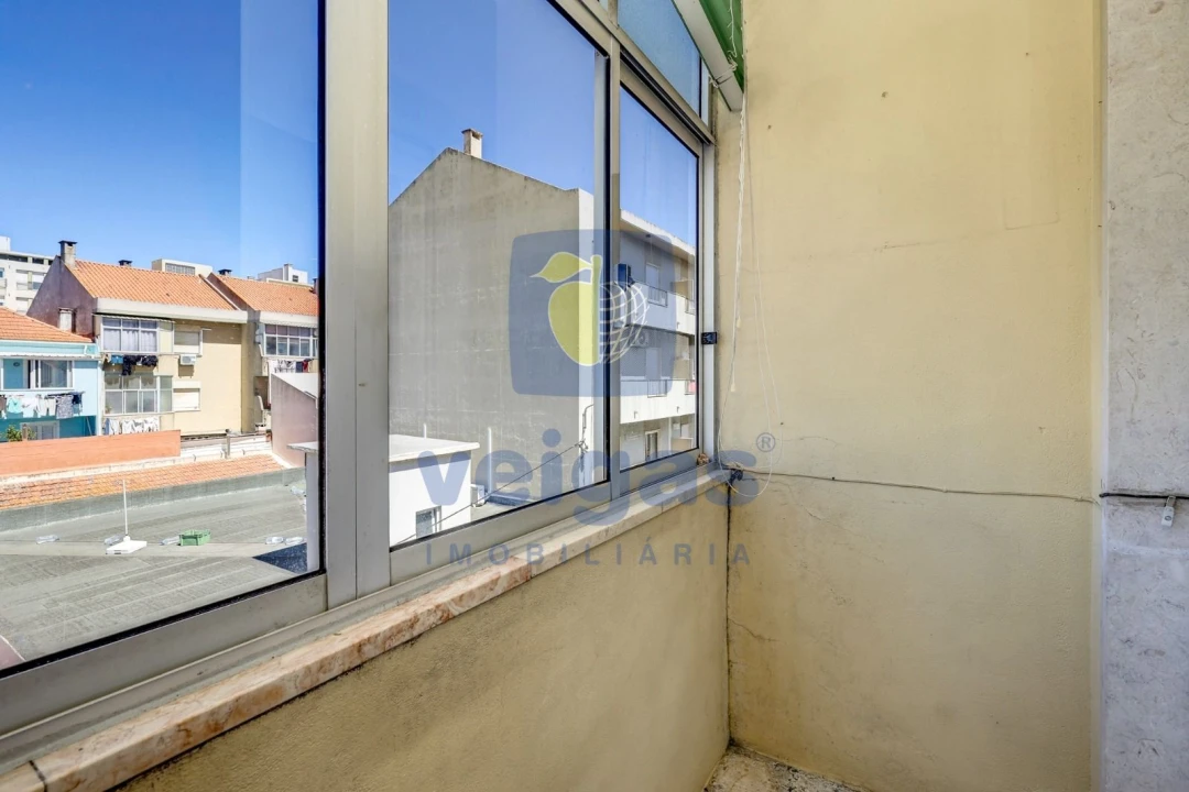 Apartamento T2 para Venda em Camarate, Unhos e Apelação Foto 19