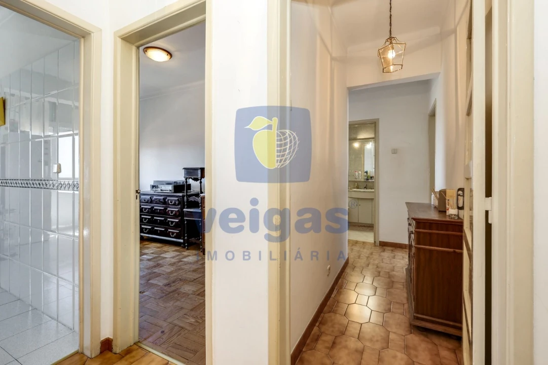 Apartamento T2 para Venda em Camarate, Unhos e Apelação Foto 13