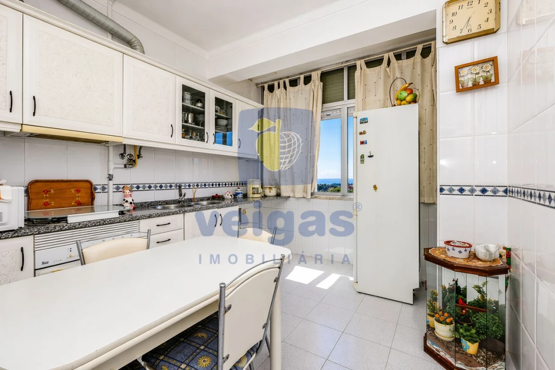 Apartamento T2 para Venda em Camarate, Unhos e Apelação Foto 8