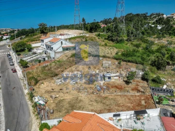 Terreno para Venda em Agualva e Mira-Sintra