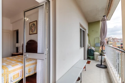 Apartamento T3 para Venda em Agualva e Mira-Sintra