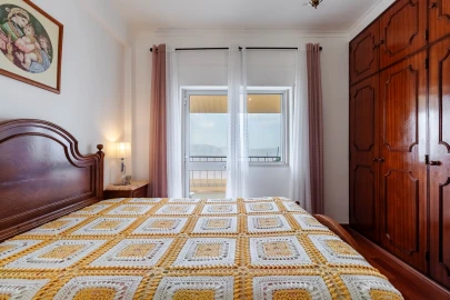 Apartamento T3 para Venda em Agualva e Mira-Sintra