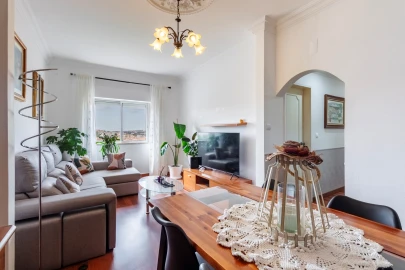Apartamento T3 para Venda em Agualva e Mira-Sintra