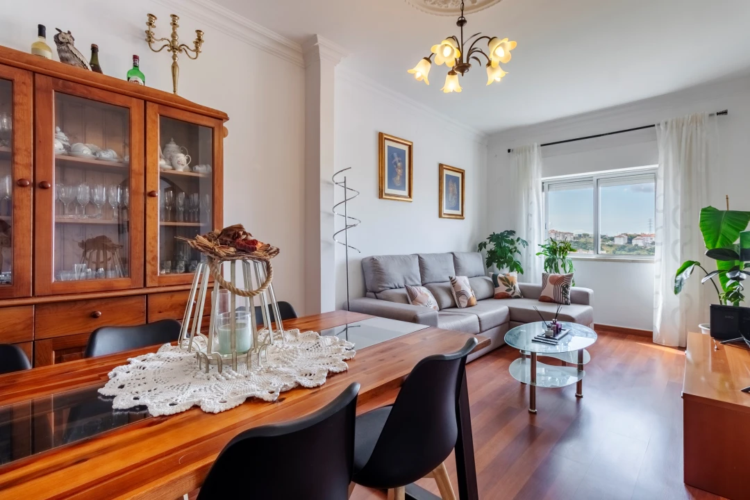 Apartamento T3 para Venda em Agualva e Mira-Sintra Foto 2
