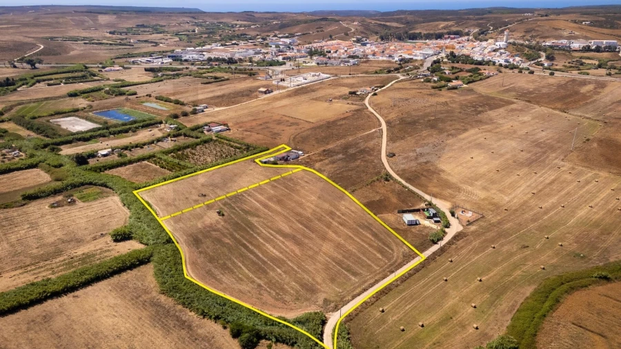 Terreno para Venda em Vila do Bispo e Raposeira