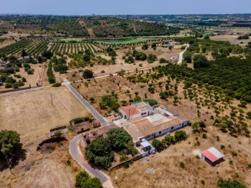 Moradia T1 para Venda em Silves