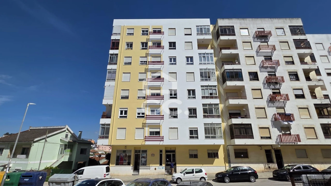 Apartamento T3 para Venda em Agualva e Mira-Sintra Foto 32