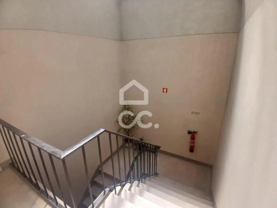 Apartamento T3 para Venda em Agualva e Mira-Sintra Foto 18