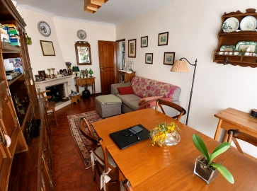 Apartamento T3 para Venda em Agualva e Mira-Sintra