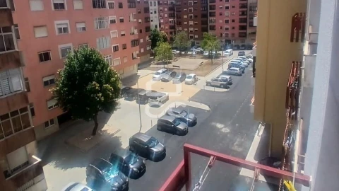 Apartamento T3 para Venda em Agualva e Mira-Sintra