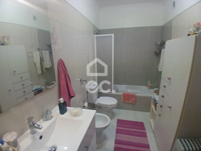 Apartamento T3 para Venda em Agualva e Mira-Sintra Foto 13