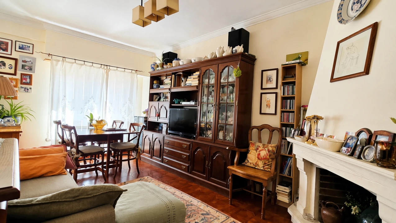 Apartamento T3 para Venda em Agualva e Mira-Sintra Foto 7