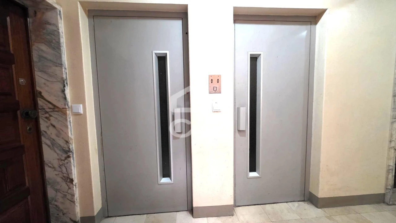 Apartamento T3 para Venda em Agualva e Mira-Sintra Foto 29