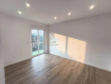 Apartamento T2 para Venda em Águas Livres