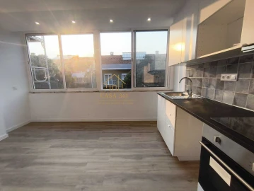 Apartamento T2 para Venda em Águas Livres