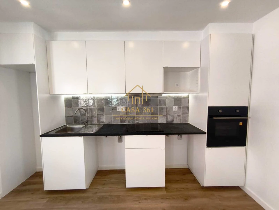 Apartamento T2 para Venda em Águas Livres Foto 4