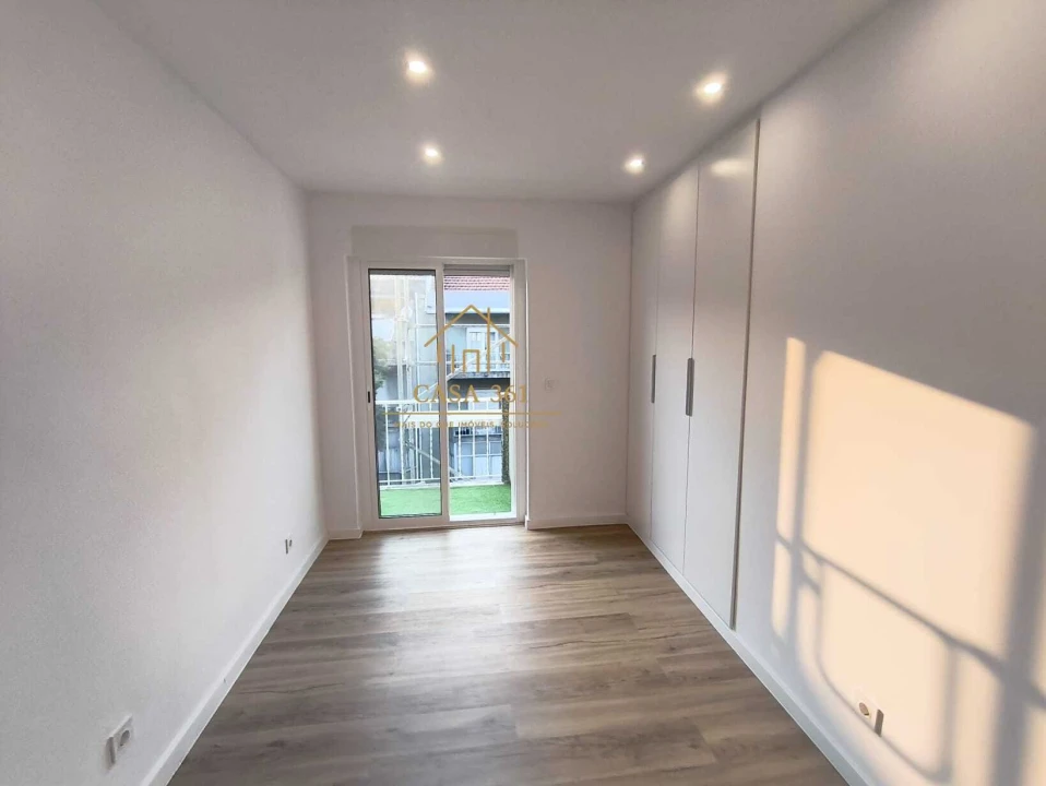 Apartamento T2 para Venda em Águas Livres Foto 16