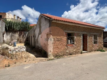 Moradia para Venda em Vermelha