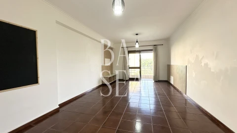 Apartamento T3 para Arrendamento em Lomar e Arcos