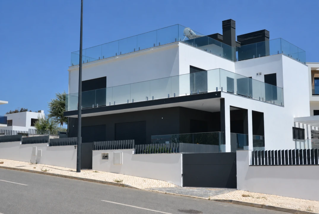 Moradia T4 para Venda em Sines Foto 2