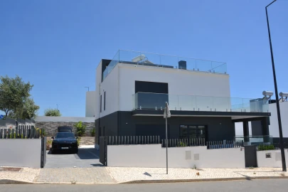 Moradia T4 para Venda em Sines