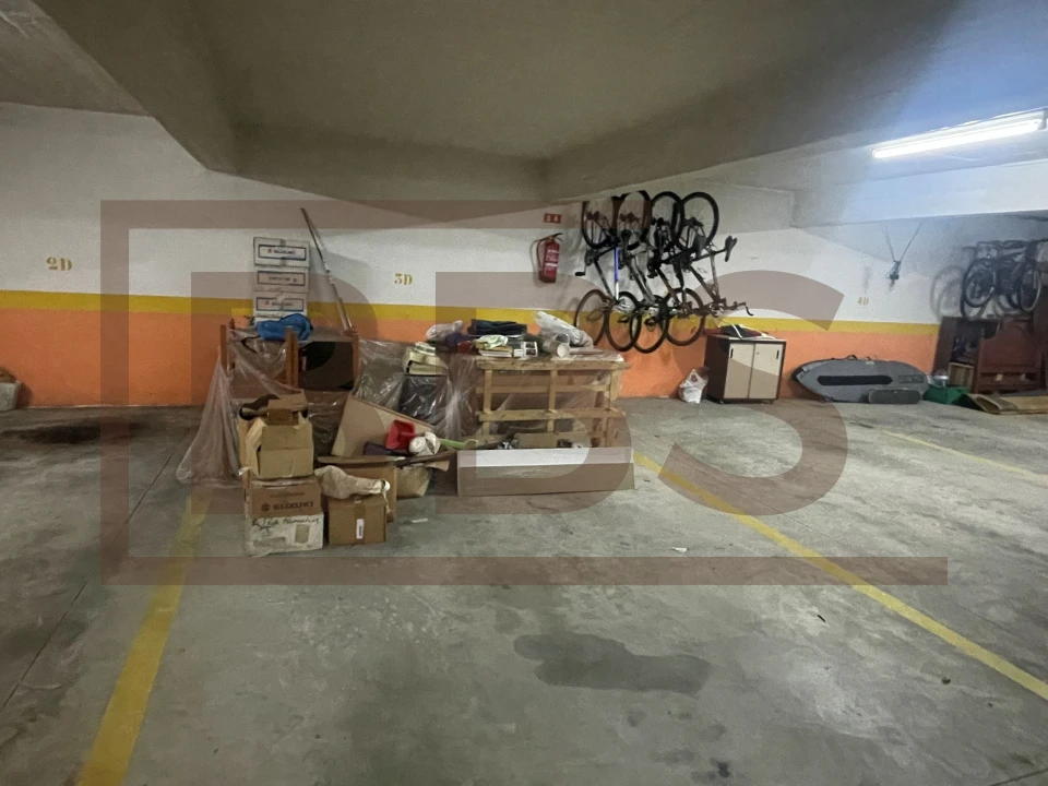 Apartamento T2 para Venda em Agualva e Mira-Sintra Foto 4