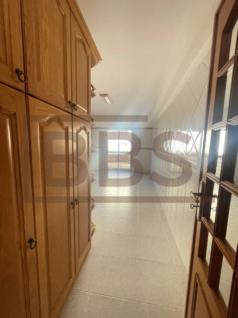 Apartamento T2 para Venda em Agualva e Mira-Sintra