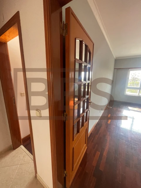 Apartamento T2 para Venda em Agualva e Mira-Sintra