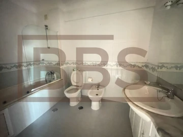 Apartamento T2 para Venda em Agualva e Mira-Sintra