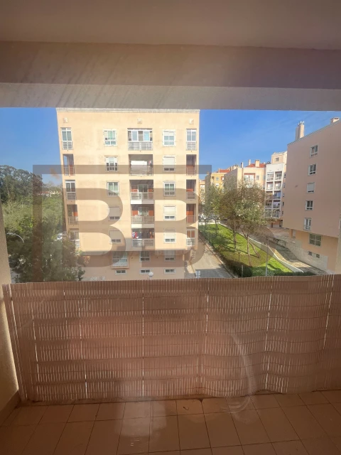 Apartamento T2 para Venda em Agualva e Mira-Sintra