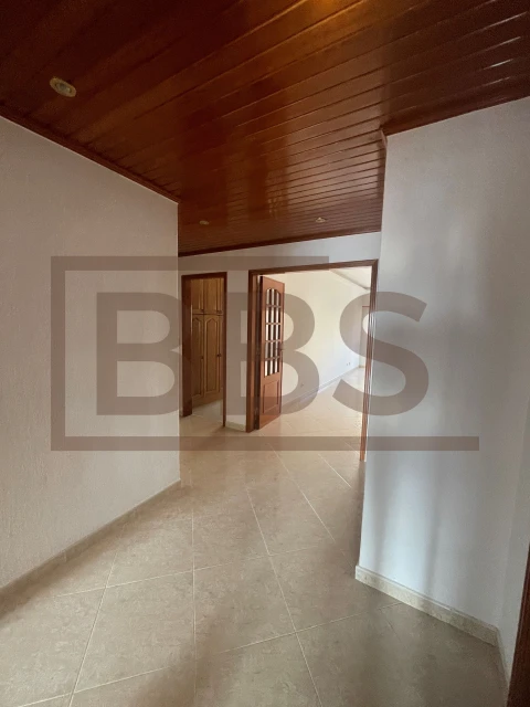 Apartamento T2 para Venda em Agualva e Mira-Sintra