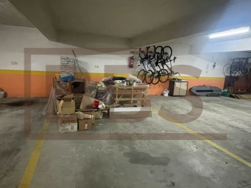 Apartamento T2 para Venda em Agualva e Mira-Sintra