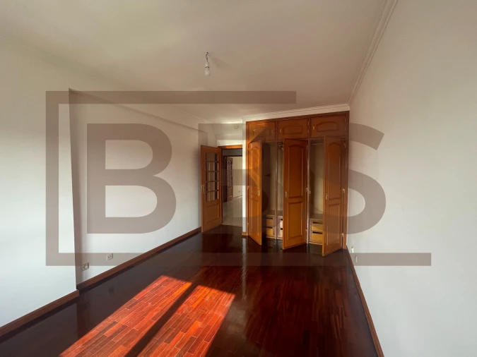Apartamento T2 para Venda em Agualva e Mira-Sintra Foto 53